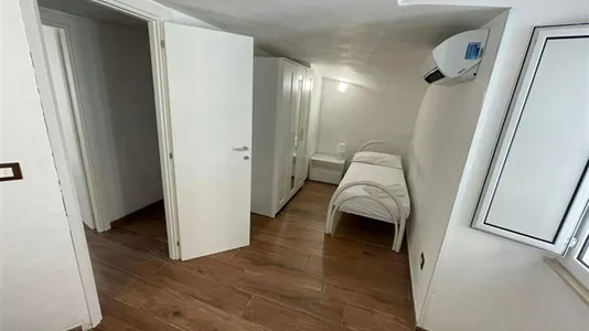 Rooms in Napoli Municipalità 2 - photo 5