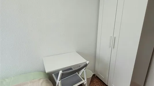 Rooms in AlaquĆ s - photo 8