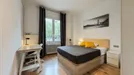 Room for rent, Barcelona Les Corts, Barcelona, &lt;span class=&quot;blurred street&quot; onclick=&quot;ProcessAdRequest(9205765)&quot;&gt;&lt;span class=&quot;hint&quot;&gt;See streetname&lt;/span&gt;[xxxxxxxxxxxxx]&lt;/span&gt;