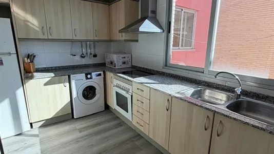 Rooms in Castellón de la Plana/Castelló de la Plana - photo 4