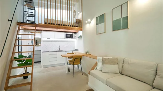 Apartments in Barcelona Ciutat Vella - photo 2