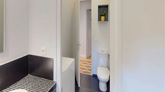 Rooms in Lyon - photo 9