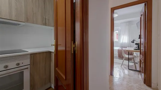 Rooms in Madrid Chamartín - photo 10