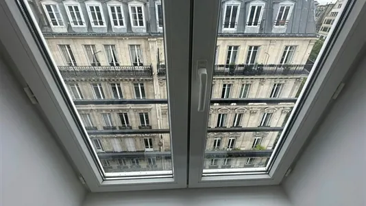 Apartments in Paris 8ème arrondissement - photo 3