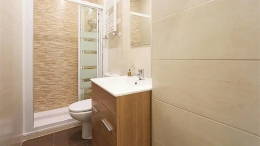 Rooms in Madrid Centro - photo 6