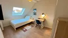 Room for rent, Strasbourg, Grand Est, &lt;span class=&quot;blurred street&quot; onclick=&quot;ProcessAdRequest(9473698)&quot;&gt;&lt;span class=&quot;hint&quot;&gt;See streetname&lt;/span&gt;[xxxxxxxxxxxxx]&lt;/span&gt;