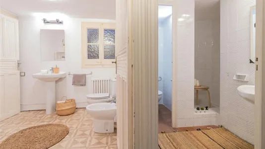 Rooms in Barcelona Eixample - photo 10