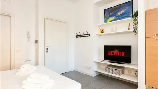 Apartments in Milano Zona 6 - Barona, Lorenteggio - photo 8