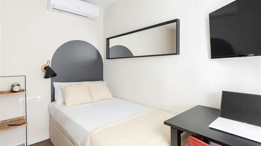 Rooms in Valencia Ciutat Vella - photo 4