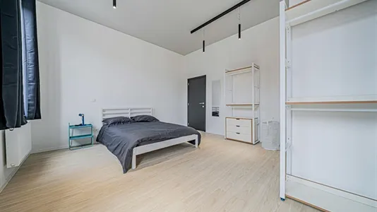 Rooms in Charleroi - photo 3