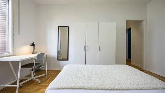 Rooms in Madrid Chamberí - photo 6