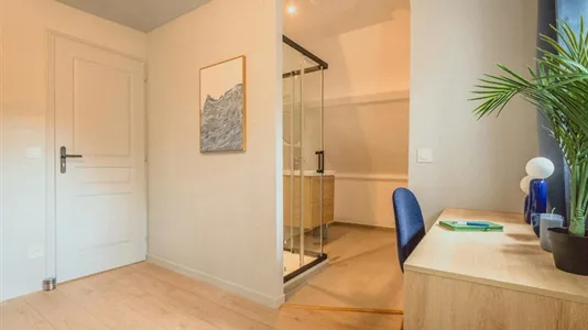 Rooms in Bobigny - photo 7