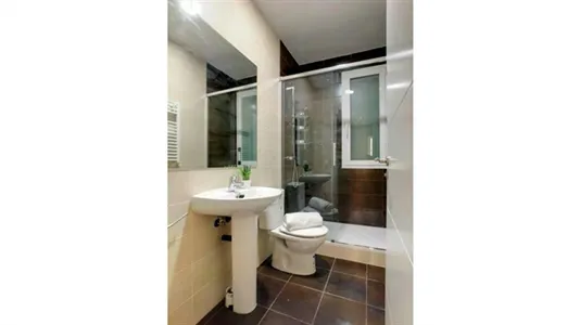 Rooms in Madrid Retiro - photo 10