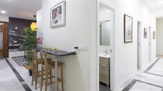 Rooms in Madrid Chamberí - photo 10