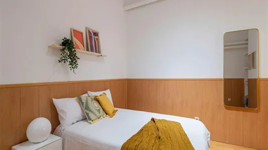Rooms in Madrid Centro - photo 8