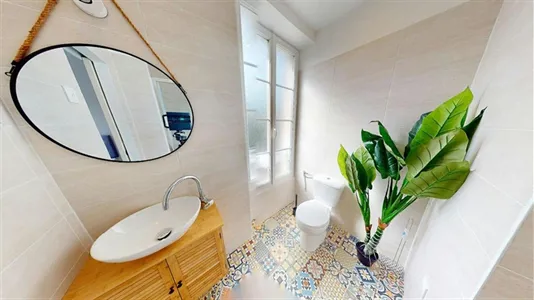 Rooms in Angoulême - photo 3