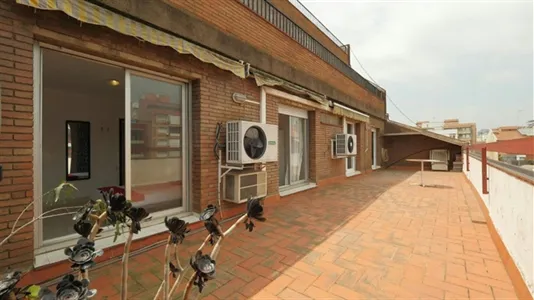 Rooms in Barcelona Sants-Montjuïc - photo 6