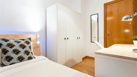 Rooms in Barcelona Gràcia - photo 3