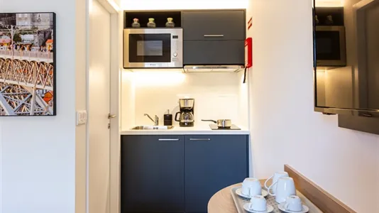 Apartments in Location is not specified - photo 6