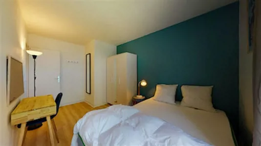 Rooms in Torcy - photo 3