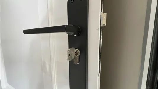 Rooms in Madrid Carabanchel - photo 4