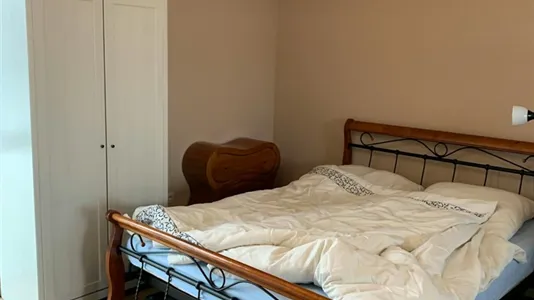 Houses in Essen - photo 3