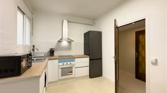 Rooms in Barcelona Les Corts - photo 9