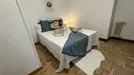 Room for rent, Madrid Retiro, Madrid, &lt;span class=&quot;blurred street&quot; onclick=&quot;ProcessAdRequest(13745012)&quot;&gt;&lt;span class=&quot;hint&quot;&gt;See streetname&lt;/span&gt;[xxxxxxxxxxxxx]&lt;/span&gt;