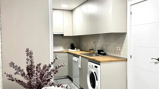 Rooms in Madrid Chamartín - photo 8