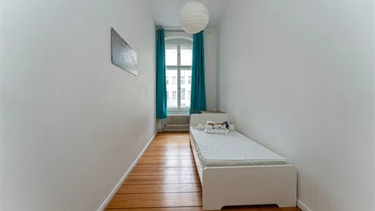 Rooms in Berlin Charlottenburg-Wilmersdorf - photo 2