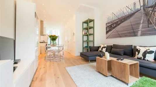 Apartments in Amsterdam Centrum - photo 3