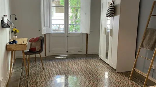 Rooms in Barcelona Ciutat Vella - photo 8