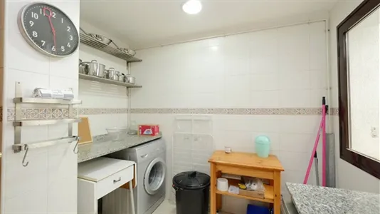 Rooms in Barcelona Ciutat Vella - photo 6