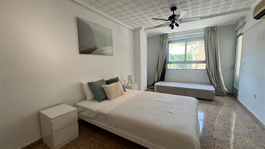 Rooms in Alboraya - photo 1