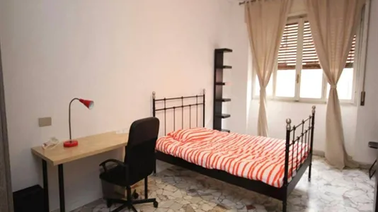 Rooms in Milano Zona 2 - Stazione Centrale, Gorla, Turro, Greco, Crescenzago - photo 1