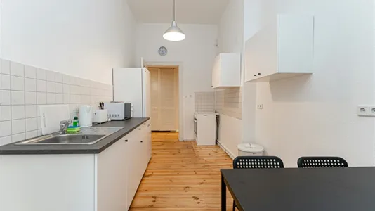 Rooms in Berlin Friedrichshain-Kreuzberg - photo 7