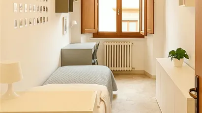 Room for rent in Siena, Toscana