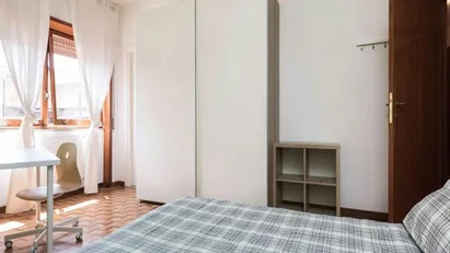 Room for rent in Roma Municipio VII – Appio-Latino/Tuscolano/Cinecittà, Rome