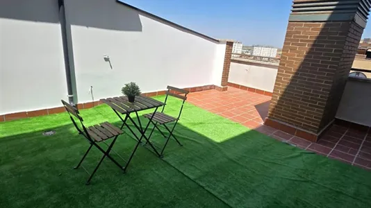 Rooms in Parla - photo 9
