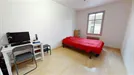 Room for rent, Lyon, Auvergne-Rhône-Alpes, &lt;span class=&quot;blurred street&quot; onclick=&quot;ProcessAdRequest(9420684)&quot;&gt;&lt;span class=&quot;hint&quot;&gt;See streetname&lt;/span&gt;[xxxxxxxxxxxxx]&lt;/span&gt;