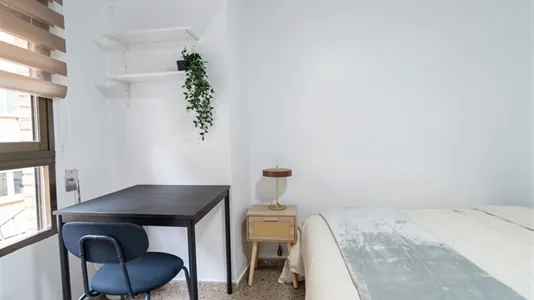 Rooms in Mislata - photo 2