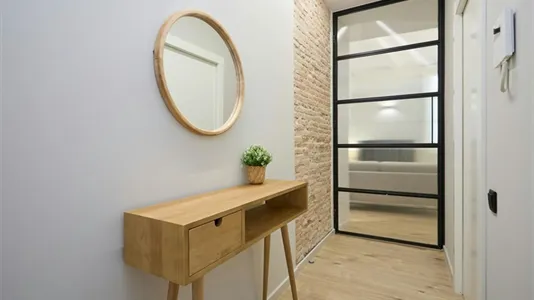 Apartments in Barcelona Ciutat Vella - photo 4