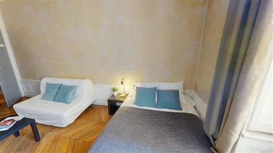 Rooms in Lyon - photo 3