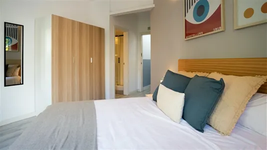 Rooms in Barcelona Eixample - photo 3