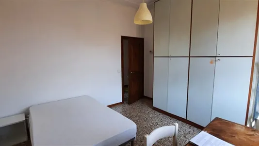 Rooms in Piacenza - photo 1