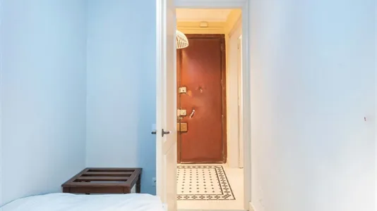 Apartments in Barcelona Ciutat Vella - photo 8
