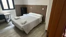 Room for rent, León, Castilla y León, &lt;span class=&quot;blurred street&quot; onclick=&quot;ProcessAdRequest(14301130)&quot;&gt;&lt;span class=&quot;hint&quot;&gt;See streetname&lt;/span&gt;[xxxxxxxxxxxxx]&lt;/span&gt;