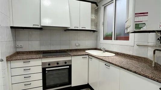 Rooms in Barcelona Eixample - photo 8