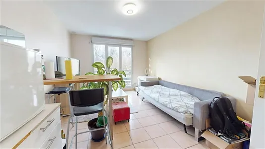 Apartments in Lyon - photo 2