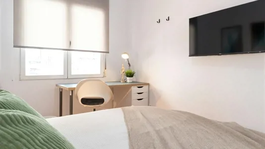 Rooms in Madrid Centro - photo 2